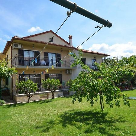 Koreni Apartments Ровінь Екстер'єр фото