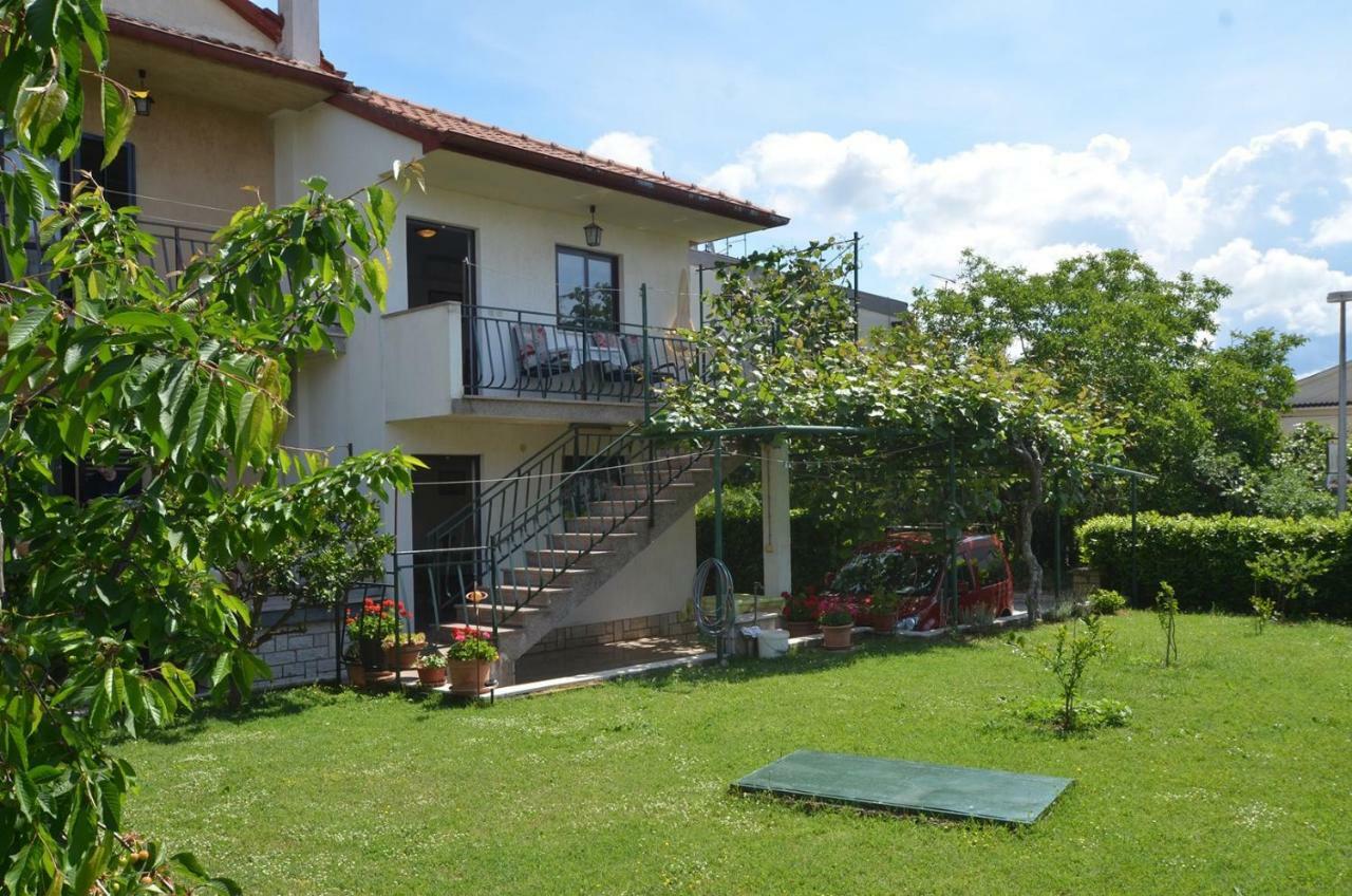 Koreni Apartments Ровінь Екстер'єр фото