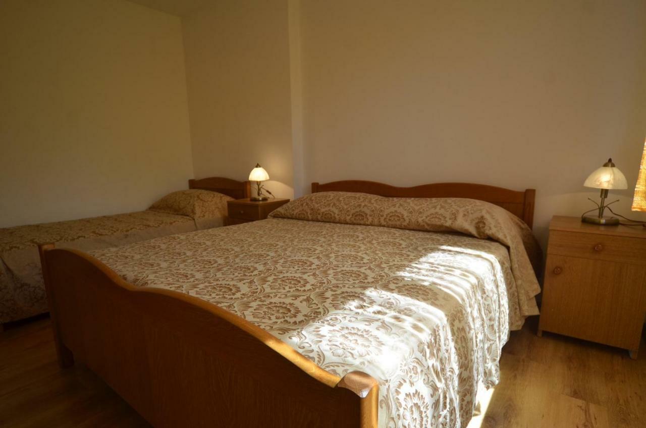 Koreni Apartments Ровінь Екстер'єр фото