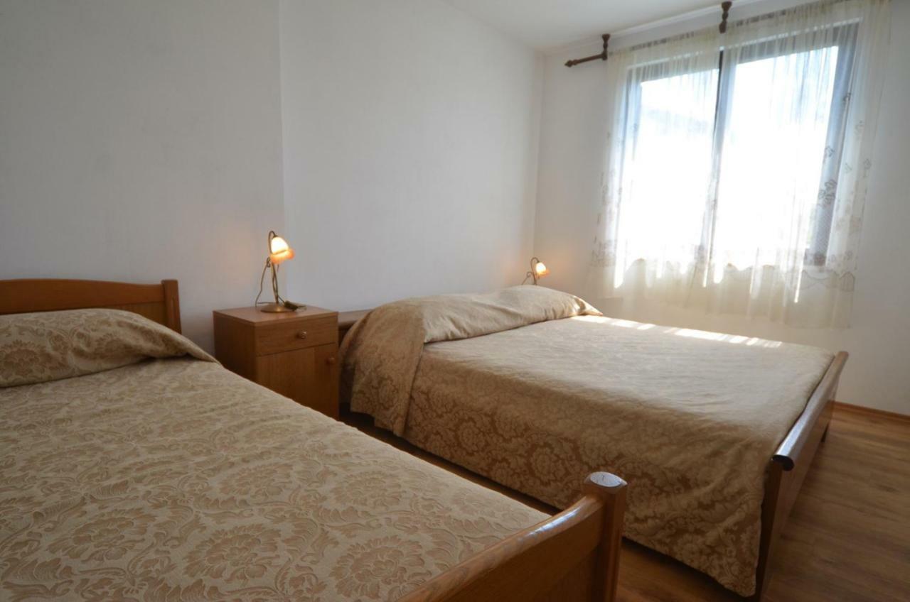 Koreni Apartments Ровінь Екстер'єр фото